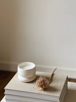 Sélection M Bougie parfumée pot texturé blanc Sale