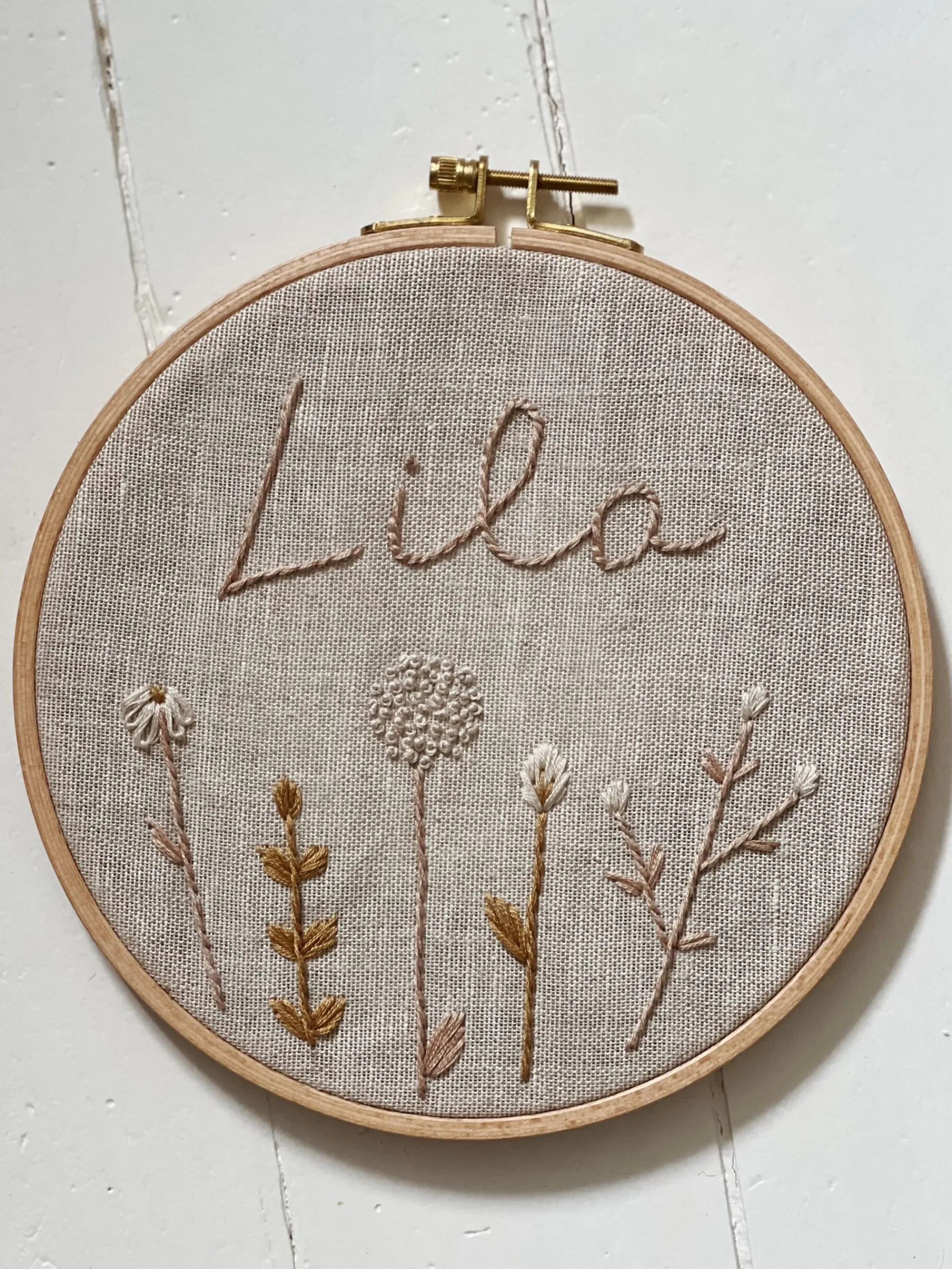 Sélection M Broderie prénom “personnalisé” Motif fleurs Best