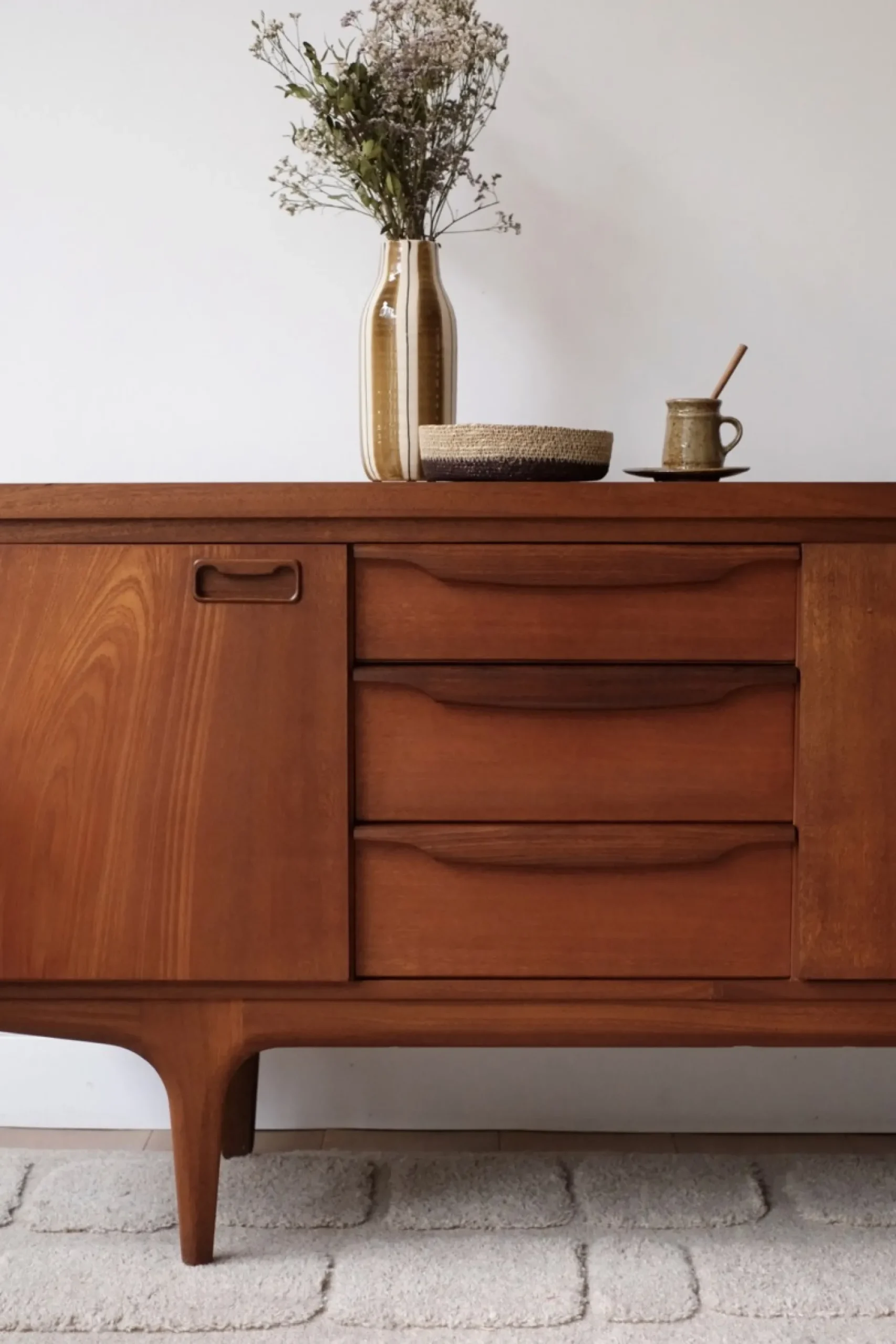 Sélection M Enfilade vintage en teck Greaves & Thomas Sale