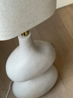 Sélection M Lampadaire avec pied organique beige Online