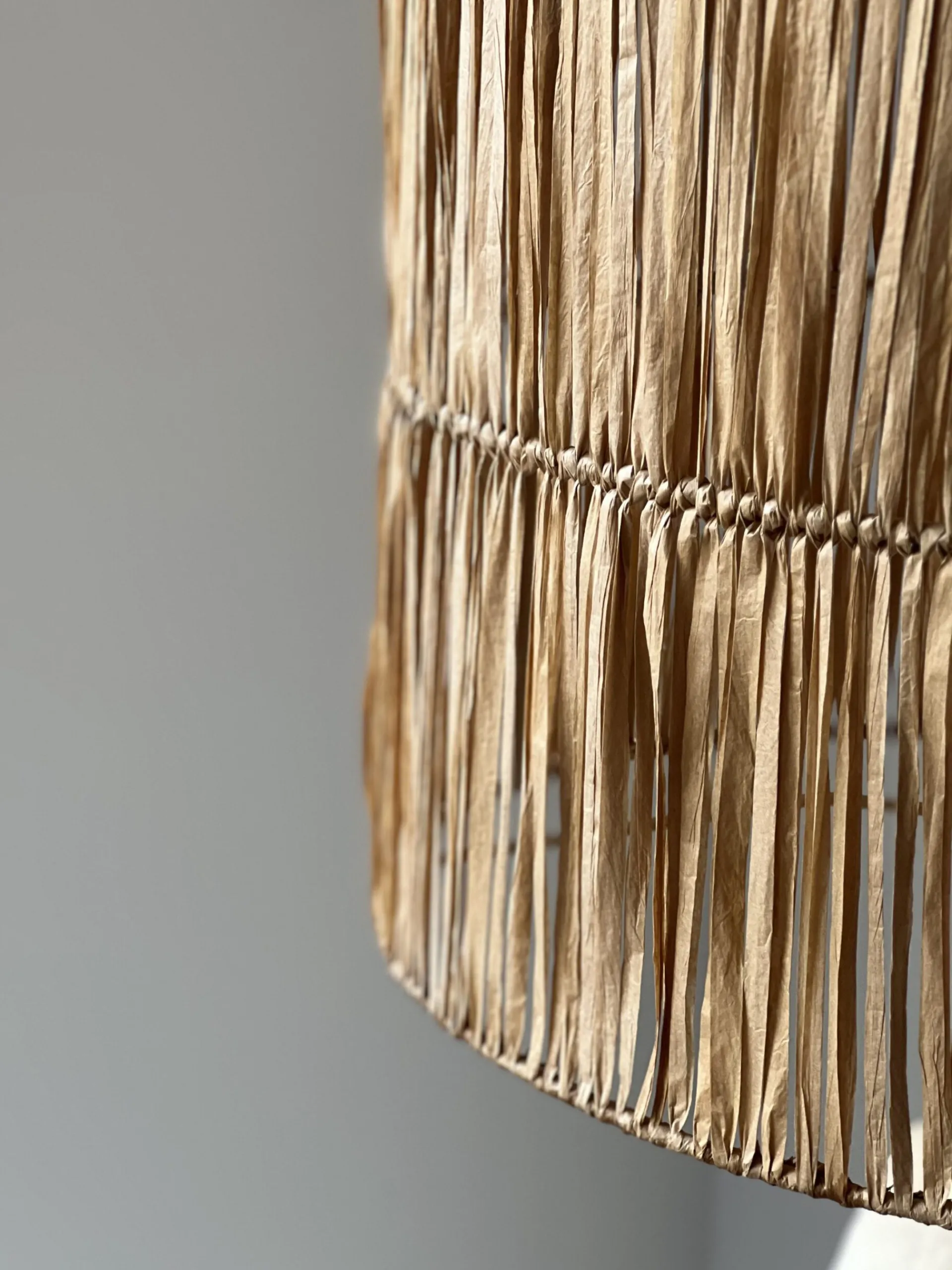 Sélection M Lampadaire boule en papier mâché Online