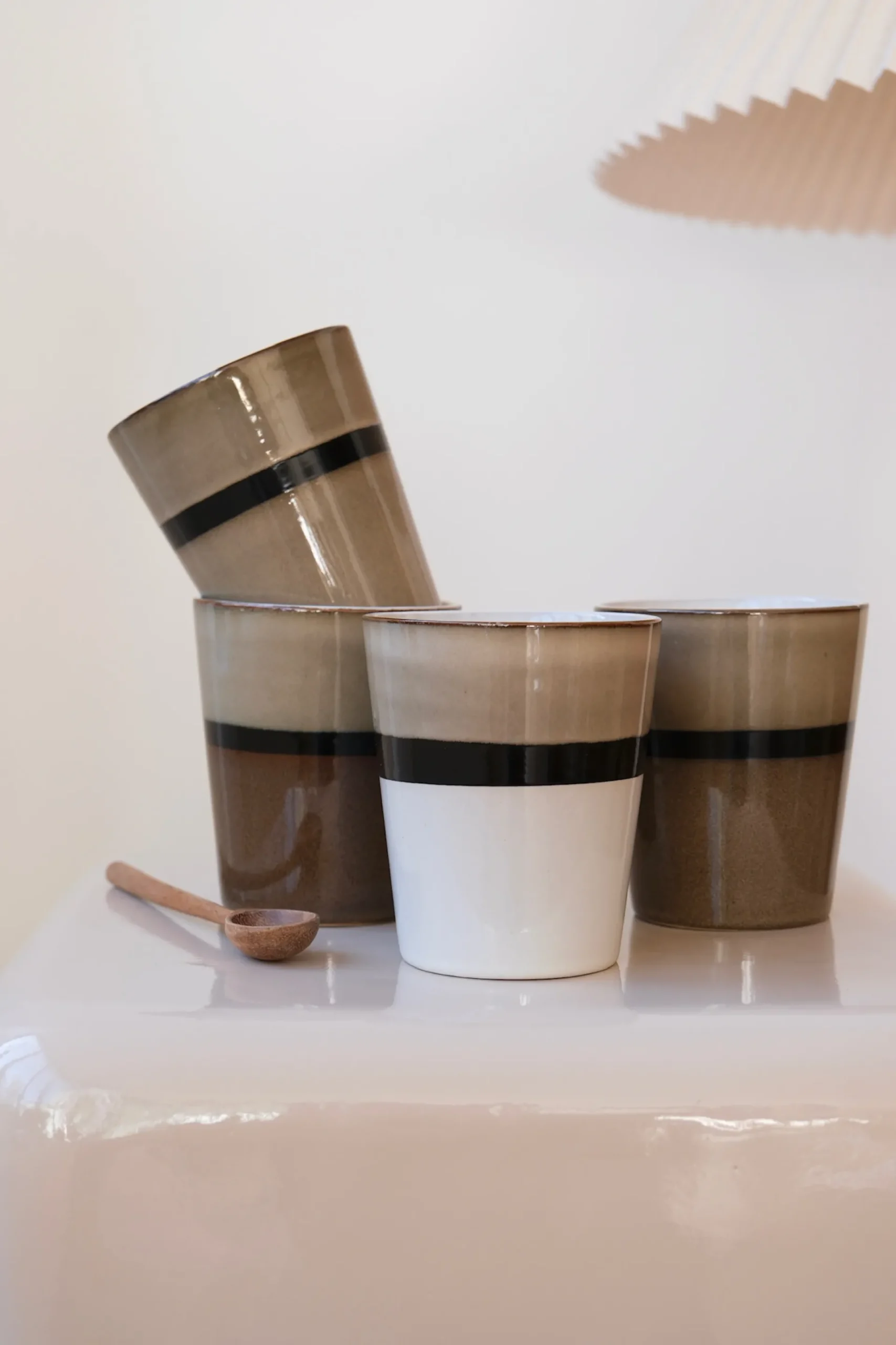 Sélection M Lot de 4 tasses en grès – 2 tailles Hot