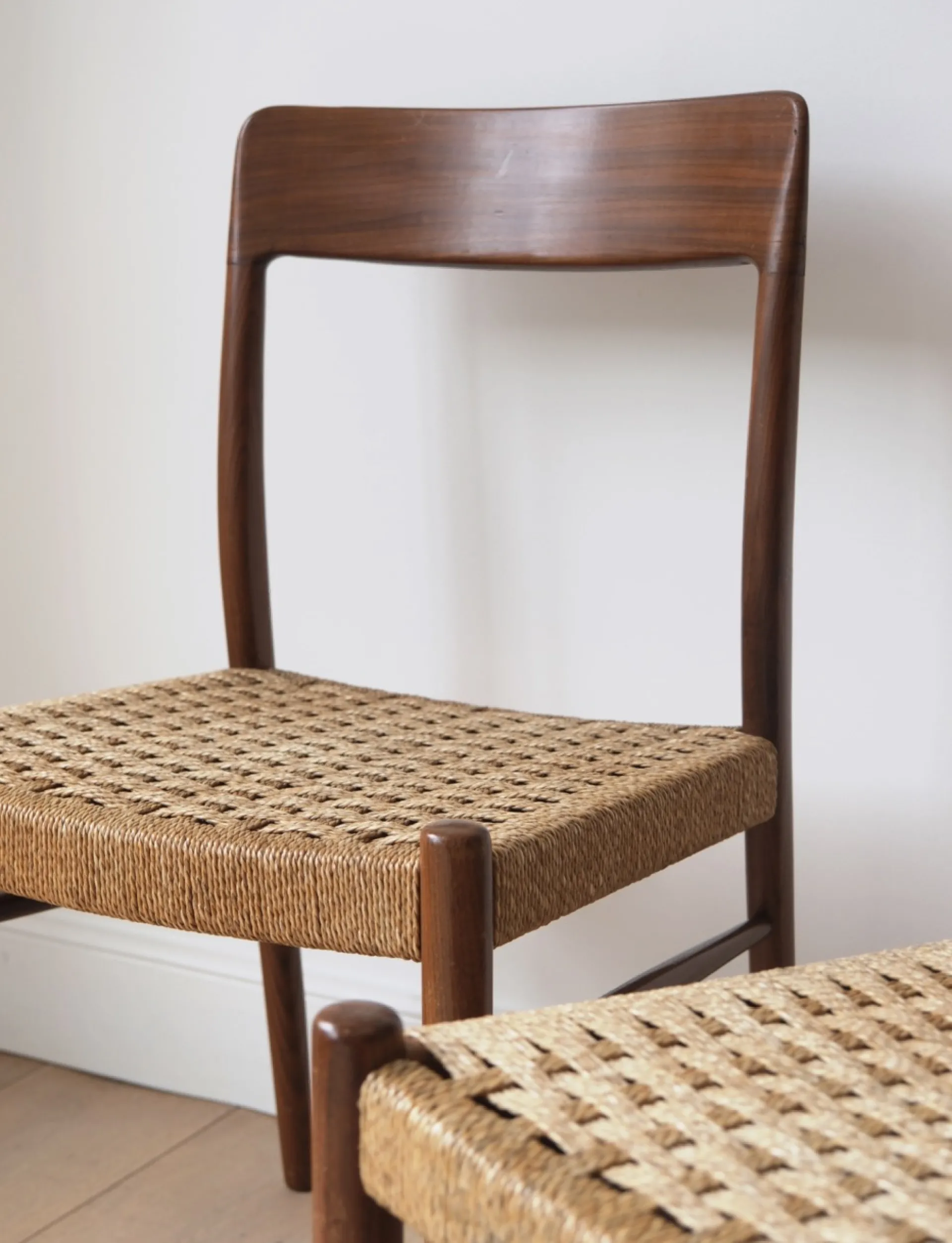 Sélection M Paire de chaises vintage style Moller Sale