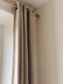 Sélection M Rideau lin coton Olive, Naturel, Tabac,vendu à l’unitéLavable en machine max. à 60°Eau de javel interditeRepasser max. à 150°CSéchage à température modérée max.60°C Clearance