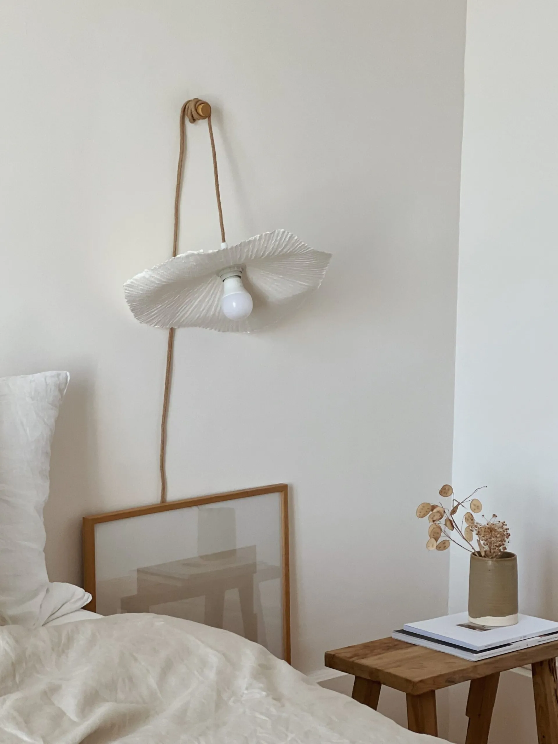 Sélection M Suspension Luminaire “Fleur” en papier mâché small Sale