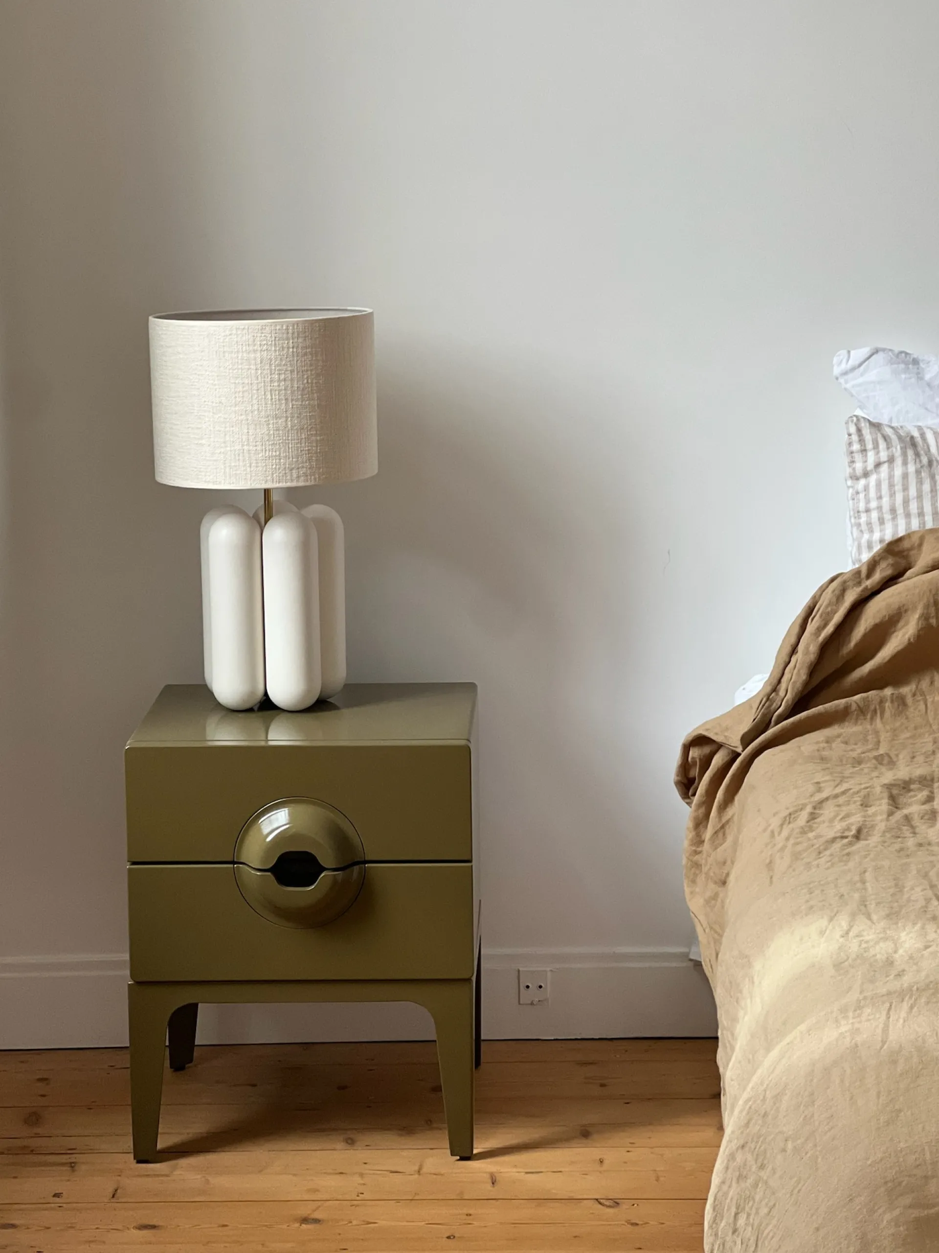 Sélection M Table de chevet vert olive Outlet