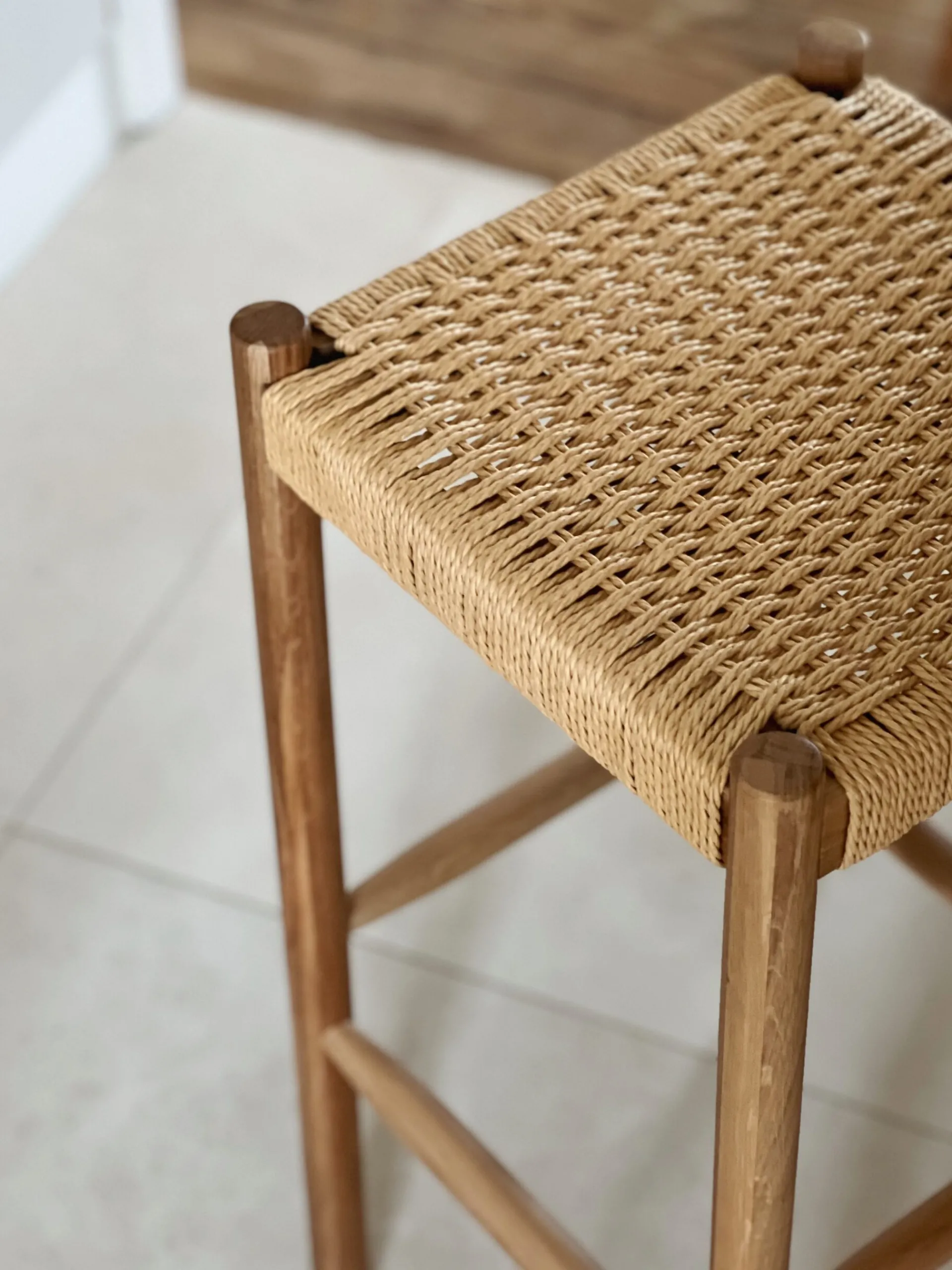 Sélection M Tabouret de bar tressé en chêne Best