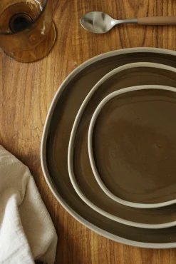 Sélection M Vaisselle en porcelaine olive – collection Mineral